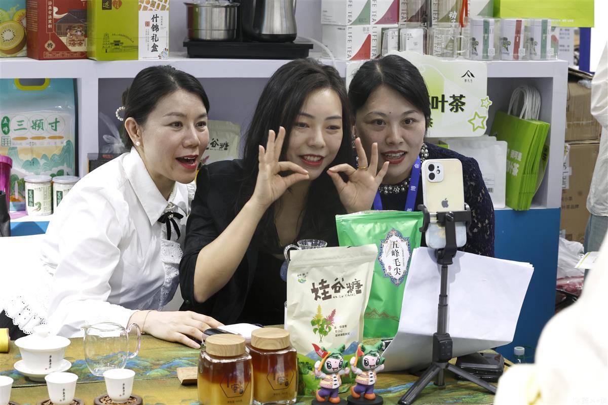 欢乐斗牛棋牌